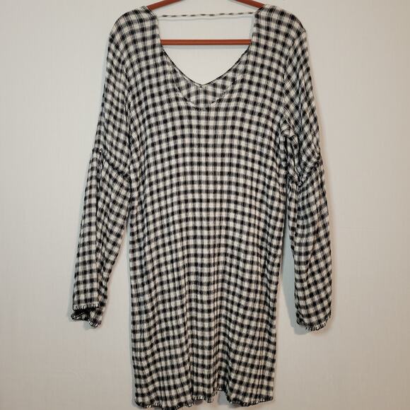 NWT Michael Stars L black white gingham gauzy v-neck shift dress, flare sleeves - Picture 8 of 10